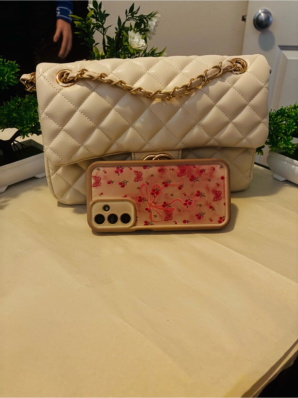 Quilted Cream Chain Shoulder Bag